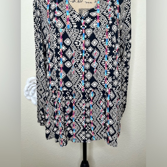 NTM: Savanna Jane Aztec Print Black & Cream Tunic Sz Large - Picture 4 of 16